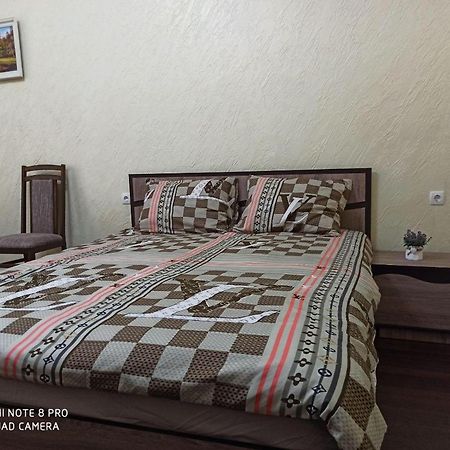 Квартира В Самом Центре Wi-Fi Apartamento Chernivtsi Exterior foto