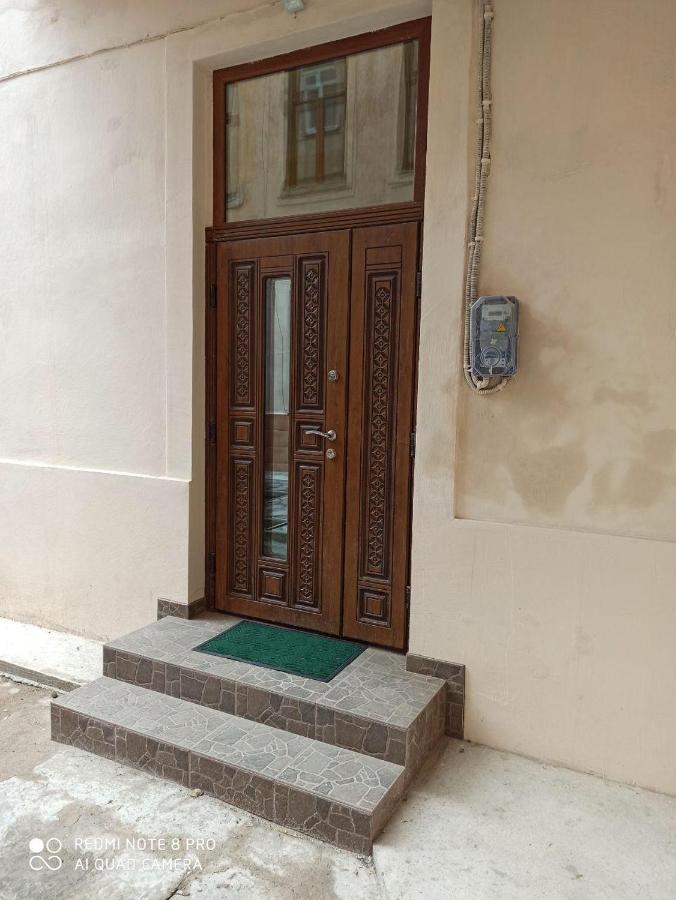 Квартира В Самом Центре Wi-Fi Apartamento Chernivtsi Exterior foto